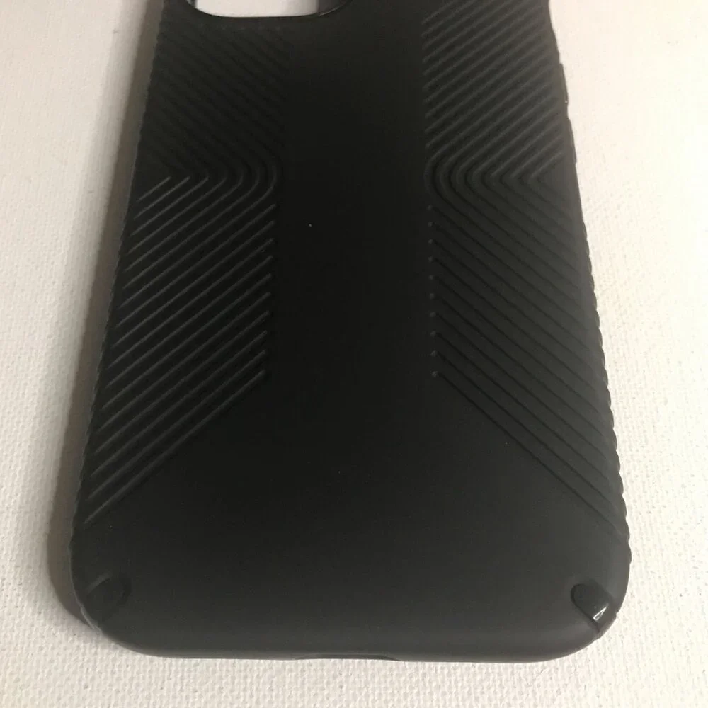 Speck - Presidio2 Grip with Magsafe for iPhone 13 - BLACK - Picture 2 of 8